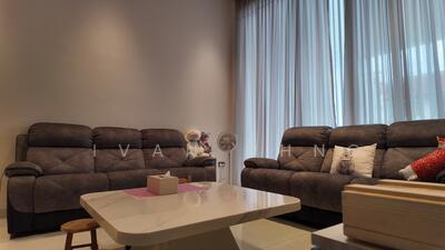 For Sale - ⭐⭐LANDED7772@ 1km to Tao Nan | 3 Story Terrace with Attic | With Lift | Katong