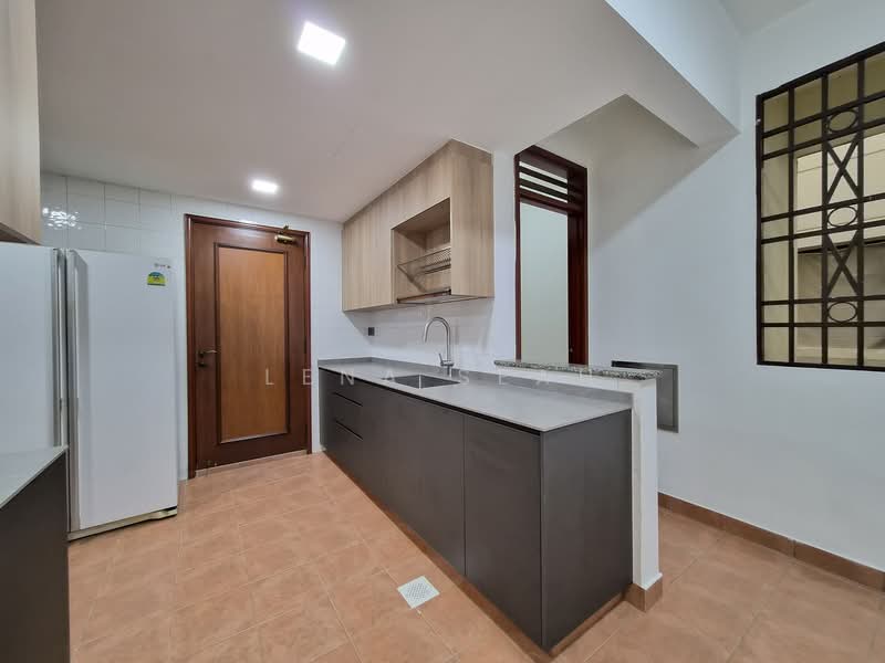 Seletaris, 507 Sembawang Road, 4 Bedrooms, 1,647 sqft, Condominium For Rent, by Lena Seah, 60075990 - Kitchen - PropertyGuru.com.sg