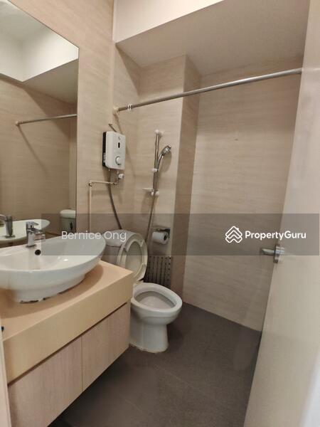 Common Bathroom 3