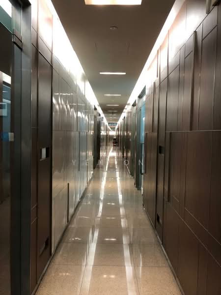 Novena Specialist Center, 8 Sinaran Drive, 700 sqft, Medical For Sale, by Yen On, 60076339 - Corridor - CommercialGuru.com.sg