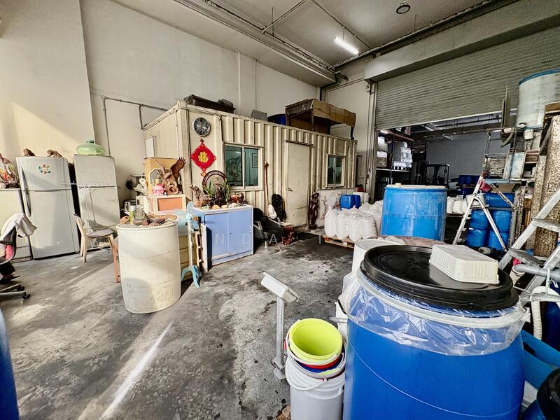 Wcega Plaza, 1 Bukit Batok Crescent, 2,432 sqft, Light Industrial (B1) For Sale, by Lynda Teo, 60076351 - CommercialGuru.com.sg
