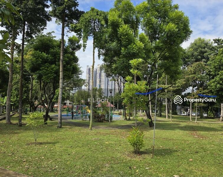 For Rent - ⭐️⭐️Landed7772@2 Stoery Semi D Face Park and With Pool