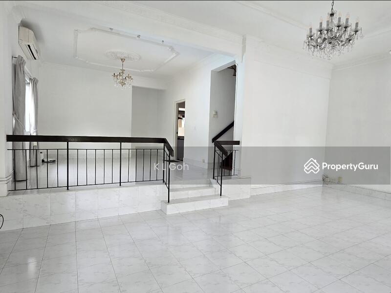 For Rent - ⭐️⭐️Landed7772@2 Stoery Semi D Face Park and With Pool