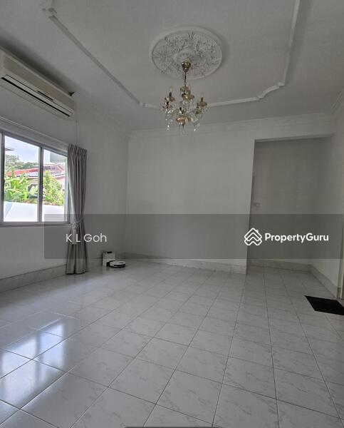 For Rent - ⭐️⭐️Landed7772@2 Stoery Semi D Face Park and With Pool