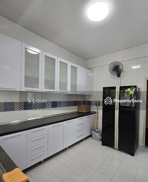For Rent - ⭐️⭐️Landed7772@2 Stoery Semi D Face Park and With Pool