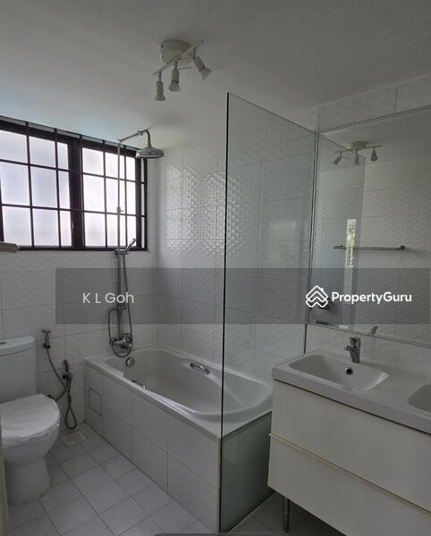 For Rent - ⭐️⭐️Landed7772@2 Stoery Semi D Face Park and With Pool