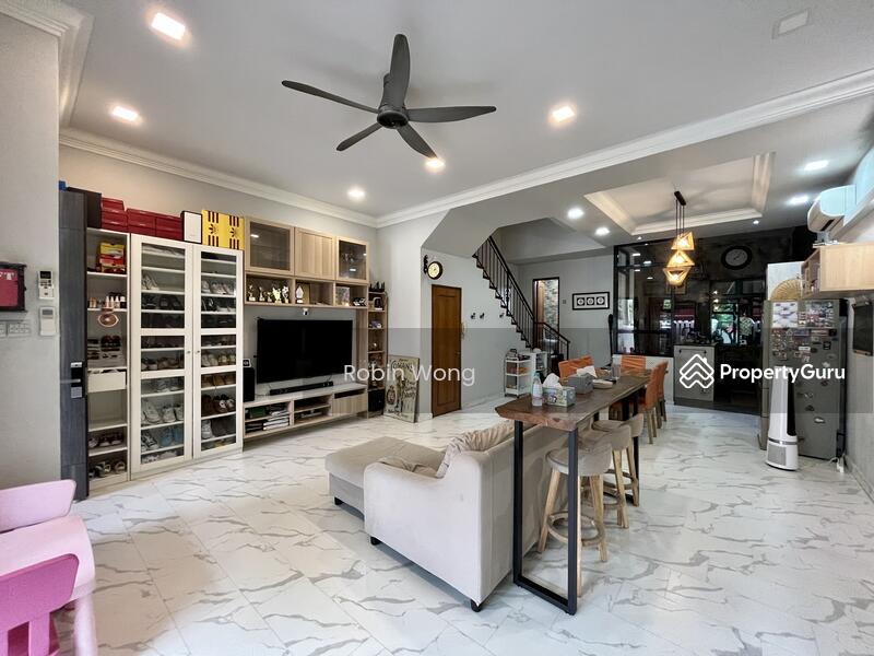 For Sale - Lakeside Grove