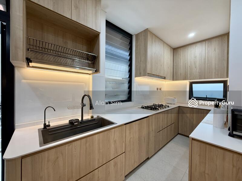 For Sale - ★LUXURYHOMESWITHALAN★ Seletar Hills Estate