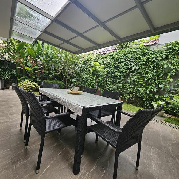 Serangoon Garden Estate, Serangoon Garden Way, 5 Bedrooms, 6,000 sqft, Semi-Detached House For Sale, by Ling Wong 王秀玲, 60076630 - PropertyGuru.com.sg