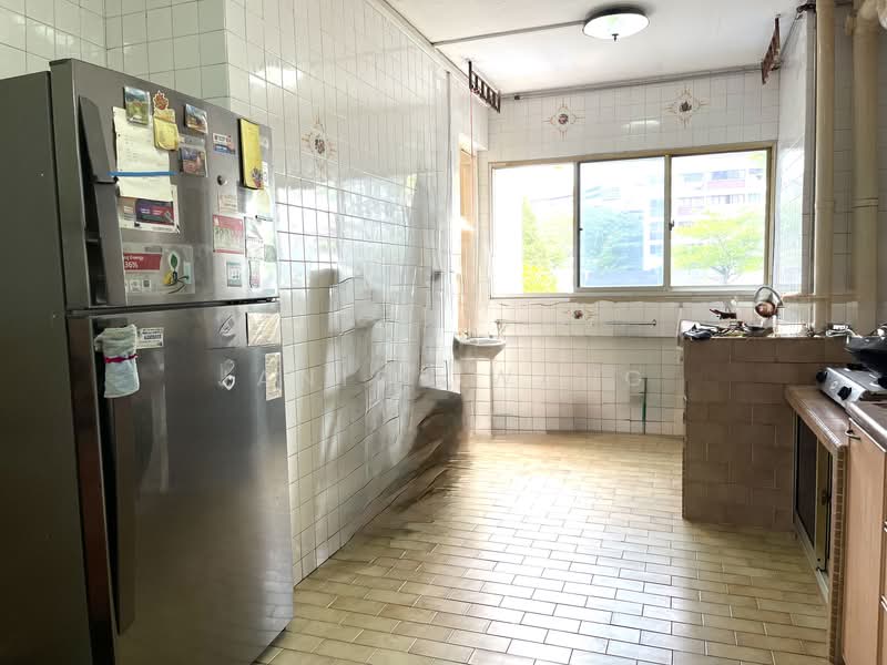 169 Bukit Batok West Avenue 8, 169 Bukit Batok West Avenue 8, 2 Bedrooms, 786 sqft, HDB Flat For Sale, by Janice Wang, 60076702 - Kitchen - PropertyGuru.com.sg