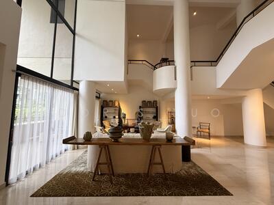 For Rent - The Colonnade