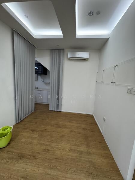 One Commonwealth, 1 Commonwealth Lane, 1,636 sqft, Light Industrial (B1) For Sale, by Cassandra Lim, 60076963 - Living Room - CommercialGuru.com.sg