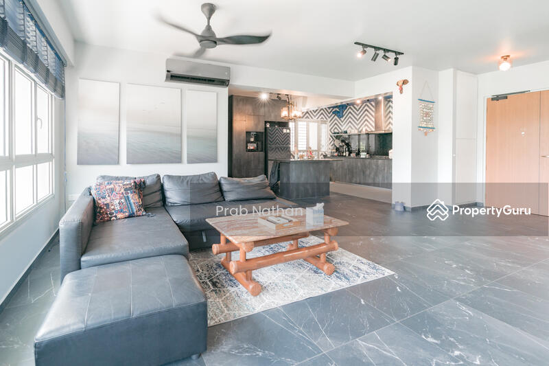 Living and Dining - great for hosting!