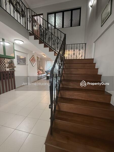 For Sale - 221 Bukit Batok East Avenue 3