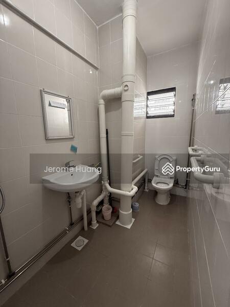 For Sale - 221 Bukit Batok East Avenue 3
