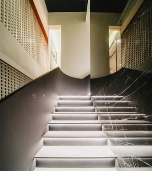 New Bungalow, 1km HenryParkPriSch, 6min walk to MRT Detached House For Sale at S$ 18,800,000 | PropertyGuru Singapore