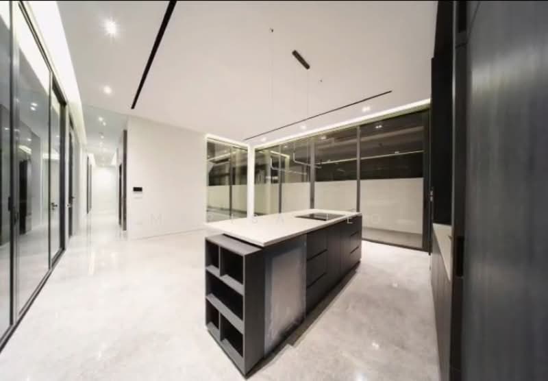 New Bungalow, 1km HenryParkPriSch, 6min walk to MRT Detached House For Sale at S$ 18,800,000 | PropertyGuru Singapore