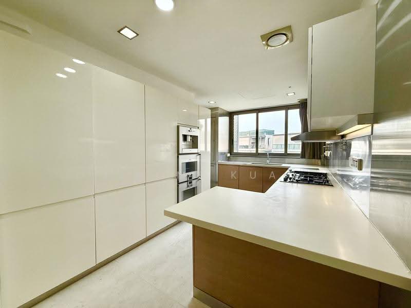 One Robin, 1 Robin Road, Tanglin / Holland / Bukit Timah, 4 Bedrooms, 1,905 sqft, Condominium For Rent, by Jerome Kuan, 60077171 - Kitchen - PropertyGuru.com.sg