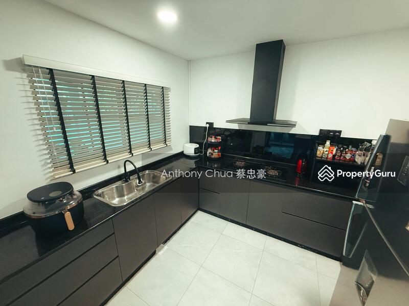 For Sale - RARE Westville Corner Terrace Spacious & Airy with Unblock View!