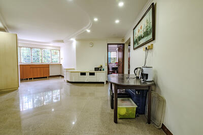 For Sale - 211 Serangoon Avenue 4