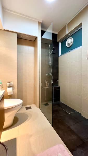 107 Spottiswoode Park Road, 107 Spottiswoode Park Road, Chinatown / Tanjong Pagar, Room Rental, 300 sqft, Apartment For Rent, by Wesley Lim, 60077397 - PropertyGuru.com.sg