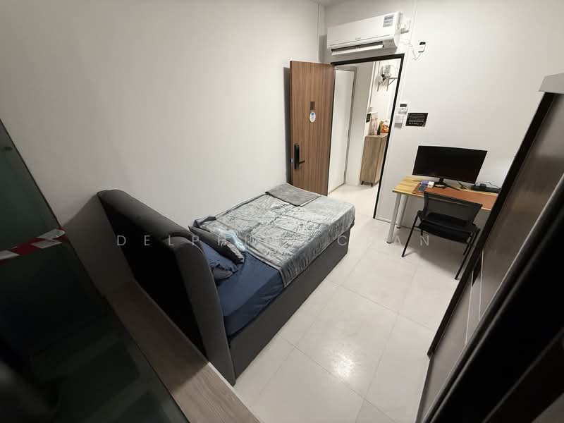 Sommerville Grandeur, 9 Farrer Drive, Room Rental, 120 sqft, Condominium For Rent, by Delphine Chan, 60077757 - Bedroom - PropertyGuru.com.sg