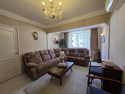 For Sale - 389 Tampines Street 32