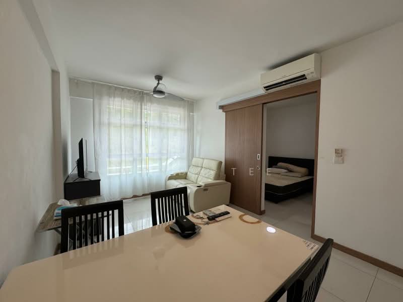 451A Bukit Batok West Avenue 6, 451A Bukit Batok West Avenue 6, 1 Bedroom, 506 sqft, HDB Flat For Rent, by Wendy Tee, 60077836 - Living Room - PropertyGuru.com.sg