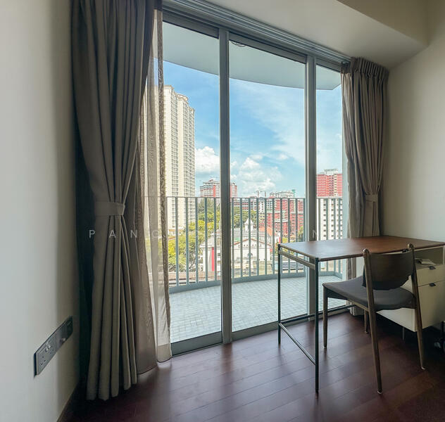 For Rent - Queens Peak
