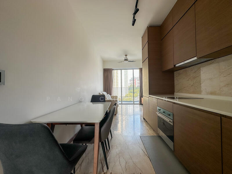 For Rent - Queens Peak