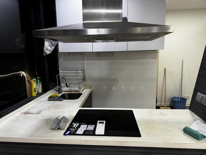 Novelty BizCentre, 18 Howard Road, 1,819 sqft, Light Industrial (B1) For Rent, by Tasso Chan, 60078066 - CommercialGuru.com.sg