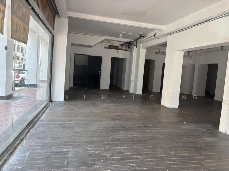 North Bridge Road, , 1,100 sqft, Shop / Shophouse For Rent, by Alvin Lim Yi Cheng, 60078081 - CommercialGuru.com.sg
