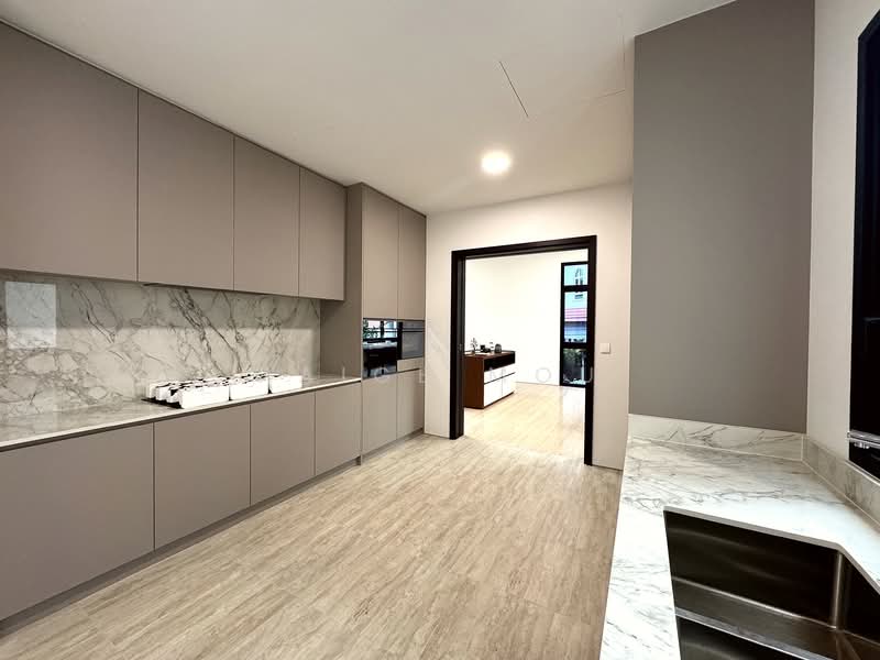 Grove Drive, Grove Drive, 5 Bedrooms, 12,109 sqft, Detached House For Sale, by Paige Mou, 60078128 - Kitchen - PropertyGuru.com.sg