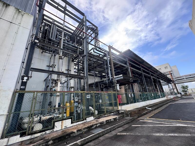 High-specs Cleanroom & Production Space, , 100,000 sqft, Factory / Workshop (B2) For Rent, by MAVERICK LI, 60078161 - CommercialGuru.com.sg