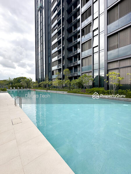 Lap pool
