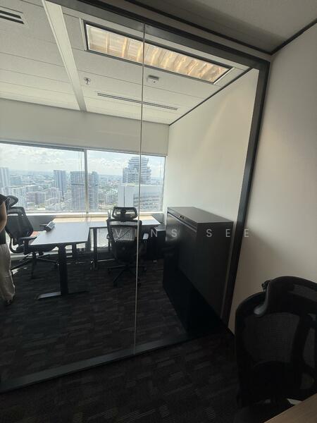 Gateway East, 152 Beach Road, 200 sqft, Office For Rent, by KelvinS See, 60078318 - Study - CommercialGuru.com.sg