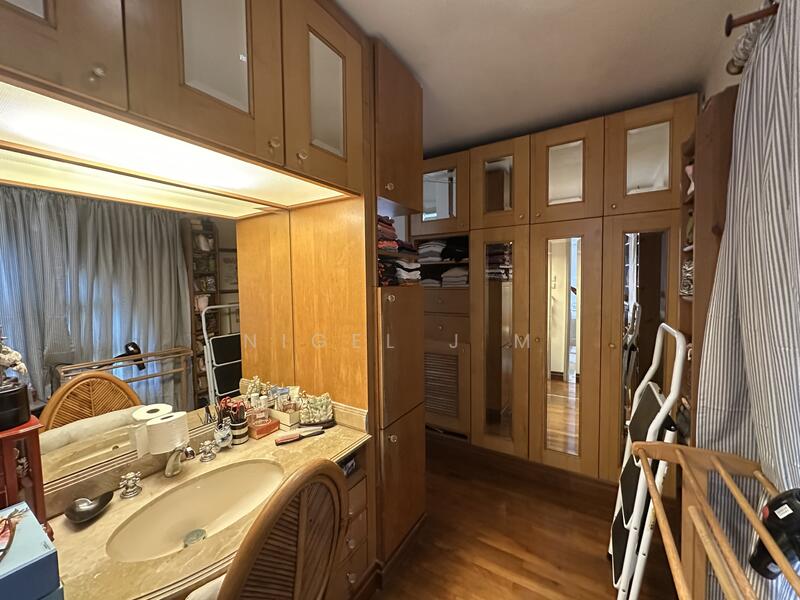 ✨Prime District 10 | 3 Sty with Basement | Move in ready, , 4 Bedrooms, 3,800 sqft, Semi-Detached House For Sale, by Nigel J M, 60078505 - Bathroom - PropertyGuru.com.sg