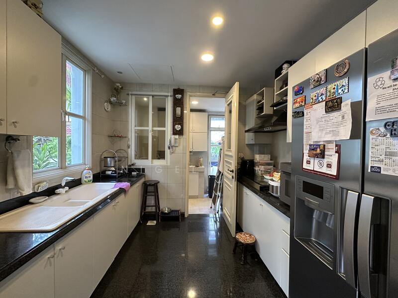 ✨Prime District 10 | 3 Sty with Basement | Move in ready, , 4 Bedrooms, 3,800 sqft, Semi-Detached House For Sale, by Nigel J M, 60078505 - Kitchen - PropertyGuru.com.sg