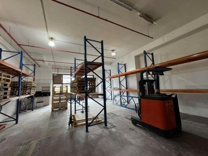 Woodlands Horizon, 31 Woodlands close, 1,711 sqft, Light Industrial (B1) For Rent, by Joe Ng, 60078611 - CommercialGuru.com.sg