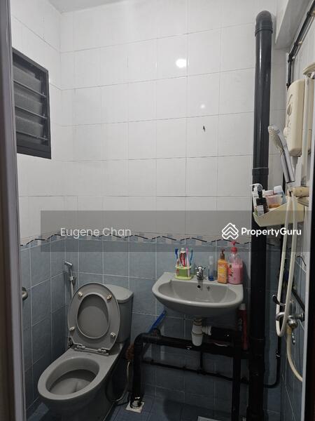 For Sale - 320 Clementi Avenue 4