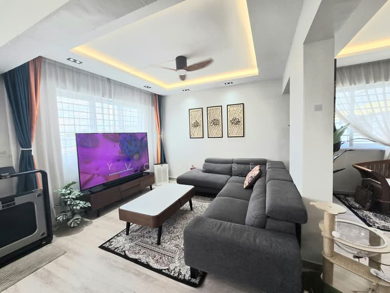 Fajar road - Beautiful Excellent room, Fajar road, Room Rental, 110 sqft, HDB Flat For Rent, by Yvonne See, 60078679 - TV area - PropertyGuru.com.sg