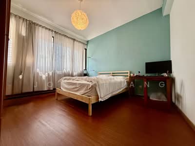 For Sale - Lakepoint Condo