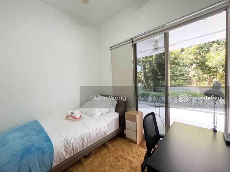 Common bedroom w patio