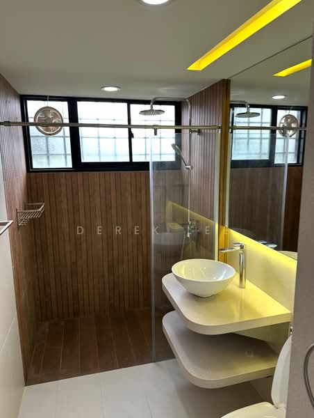 Lakeview Estate, 97A Upper Thomson Road, 3 Bedrooms, 1,615 sqft, Apartment For Rent, by Derek Lee, 60079064 - Common Bathroom - PropertyGuru.com.sg