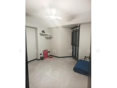 For Rent - 298C Compassvale Street