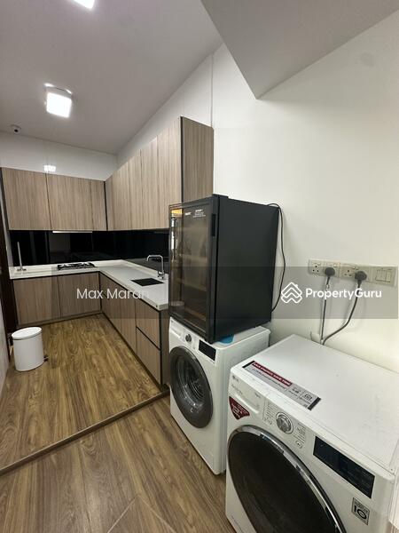 For Rent - Huddington Ave