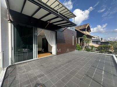 For Rent - Huddington Ave