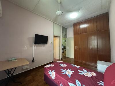 For Rent - Mayflower Lane