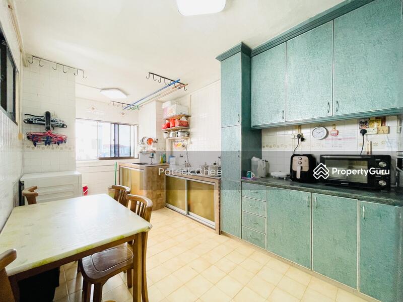 For Sale - 246 Jurong East Street 24