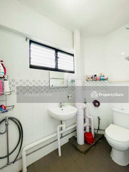 For Sale - 246 Jurong East Street 24